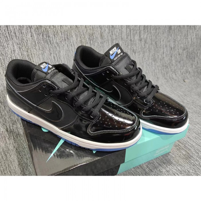 SB Dunk Low Running Shoes-Black/White-2391069