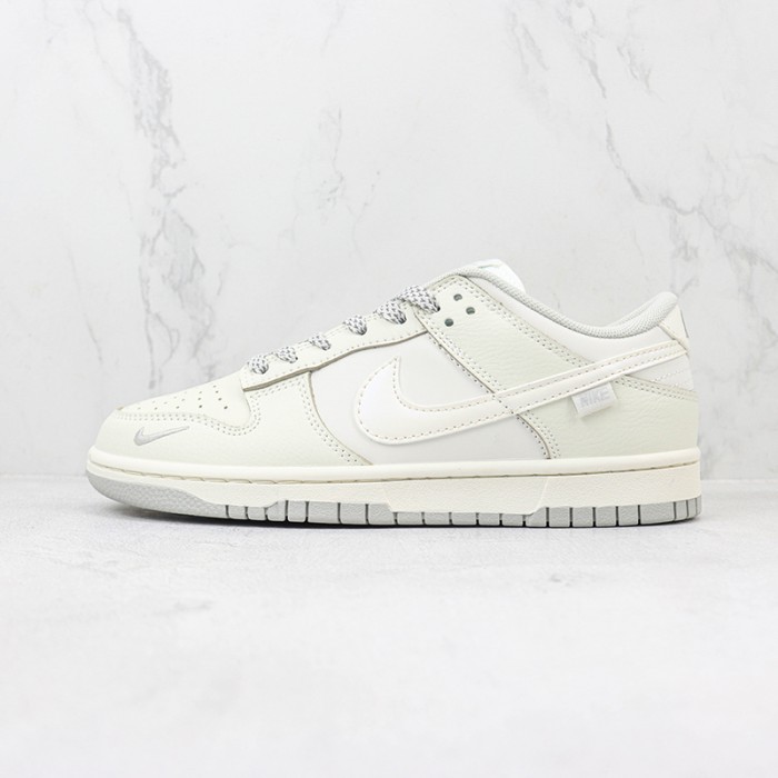 SB Dunk Low Running Shoes-Gray/White-3586231
