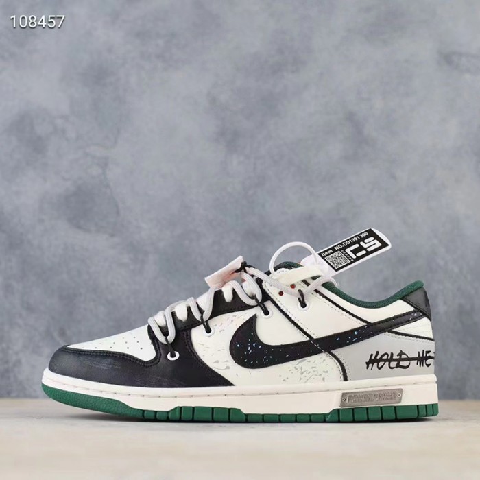 SB Dunk Low Running Shoes-White/Black-2474109