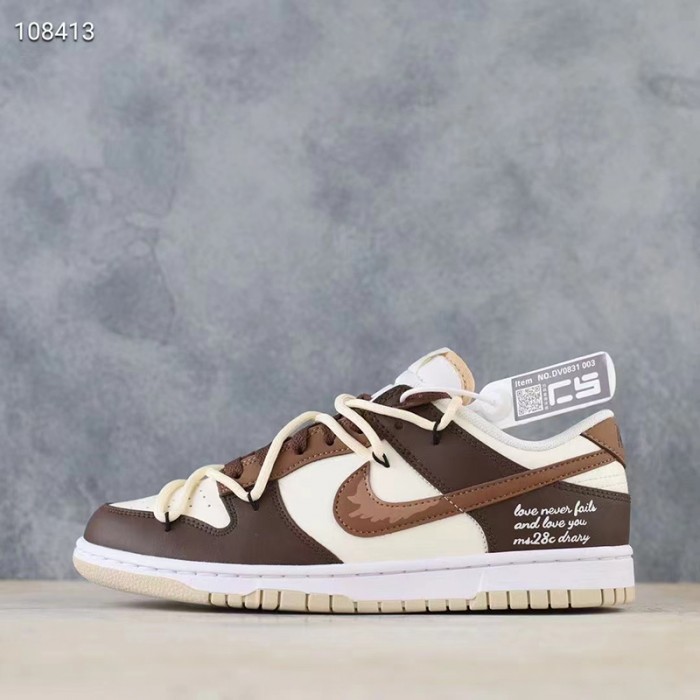 SB Dunk Low Running Shoes-White/Brown-902116