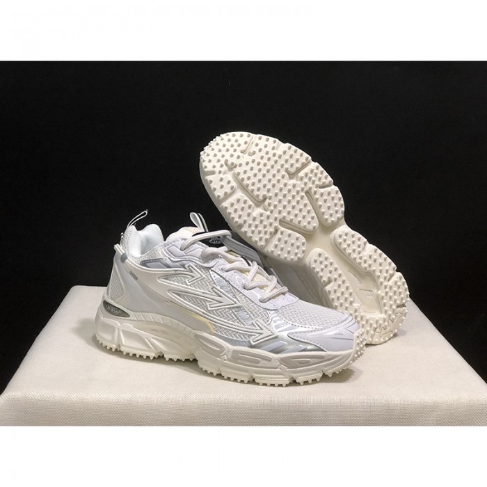 On C Be Right Back Running Shoes-All White-3697321