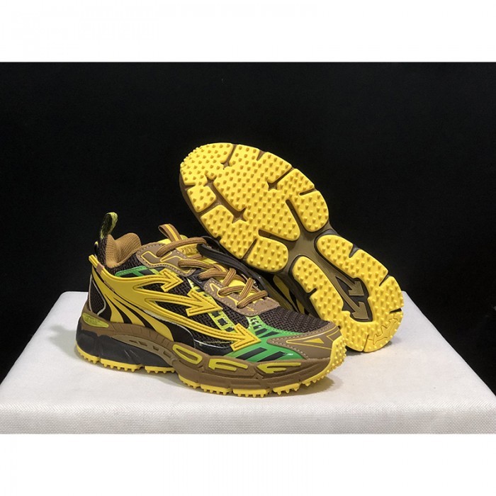 On C Be Right Back Running Shoes-Brown/Yellow-2818819